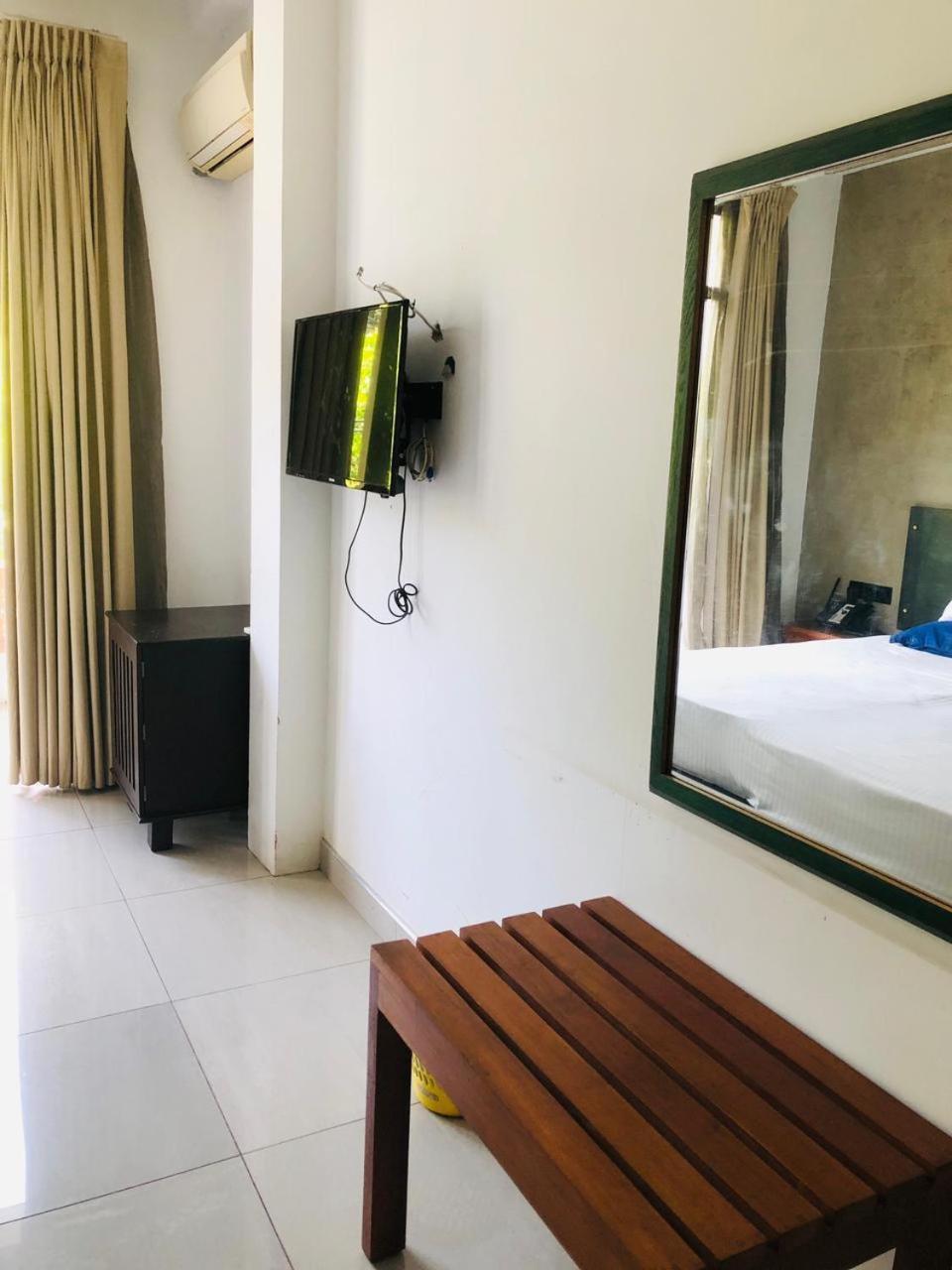 Summerside Residence Negombo Room photo